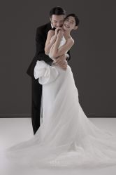 -至臻微拉婚纱摄影