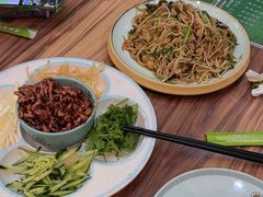 -合合春饼·酱骨·东北菜(潘家园店)