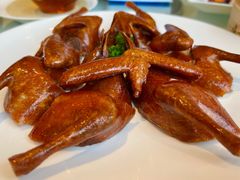 脆皮乳鸽-利苑酒家(合景国际金融广场店)