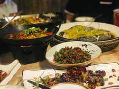 -钟掌勺忘不了地道湘菜(新天地假日广场店)