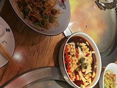 -山河屯铁锅炖鲜鹅·东北菜(开发区一店)