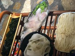 -东巴婆婆云南鱼豆花火锅(大东门店)