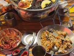 -叽叽扎扎烤肉场(生态城万达店)
