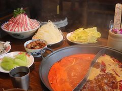 -萍姐火锅·公路夜市(武汉首店)