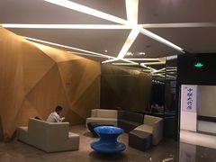 -桔子酒店(深圳东门湖贝地铁站店)