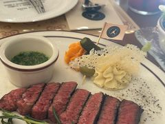 -Mark&Mars Restaurant