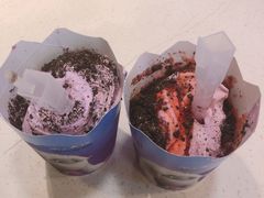奥利奥草莓麦旋风-麦当劳(中山公园龙之梦店)