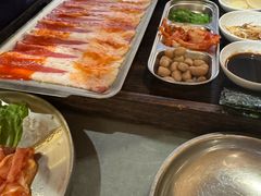 -围炉肉舍•炭烤活鳗•丹东海鲜烤肉(步行街店)