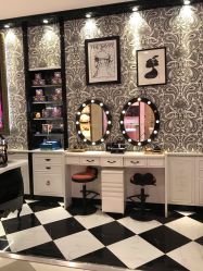 -ANNA SUI