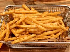 炸薯条-BHC炸鸡(明洞总店)