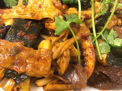-拿渡·水煮鱼麻辣香锅(王府井奥莱·香江小镇店)
