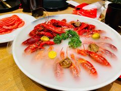 -沪小胖小龙虾(淮海中路旗舰店)