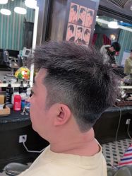 -海文先生国潮烫染男士理发馆