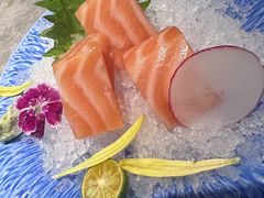 三文鱼腩刺身-炙柒Sekinana·精致日料(合生汇店)