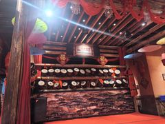 -老滇山寨•云南特色菜•地方菜•民族风情歌舞表演(金碧店)