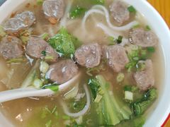 -明姨仔潮汕美食·碳炉猪脚·汕尾牛腩饭·起片鸡煲(起义路店)