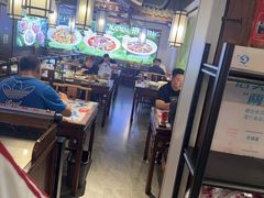 -川流不息·地道川菜·小龙虾(新松江路店)