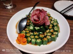 黑椒牛肉拼秋葵-将相和·海鲜蒸饺大连菜