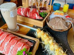 -湊湊火锅·茶憩(南京东路悦荟店)