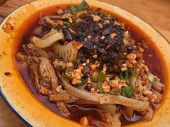 -拈签一笑黄牛肉辣卤串串