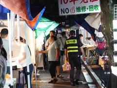 -吴山路夜市