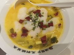 -渝是乎酸菜鱼(龙旗购物中心店)