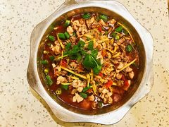 鸿鹤鲜锅兔（小）-兔行天下-鸿鹤鲜锅兔(中海国际店)