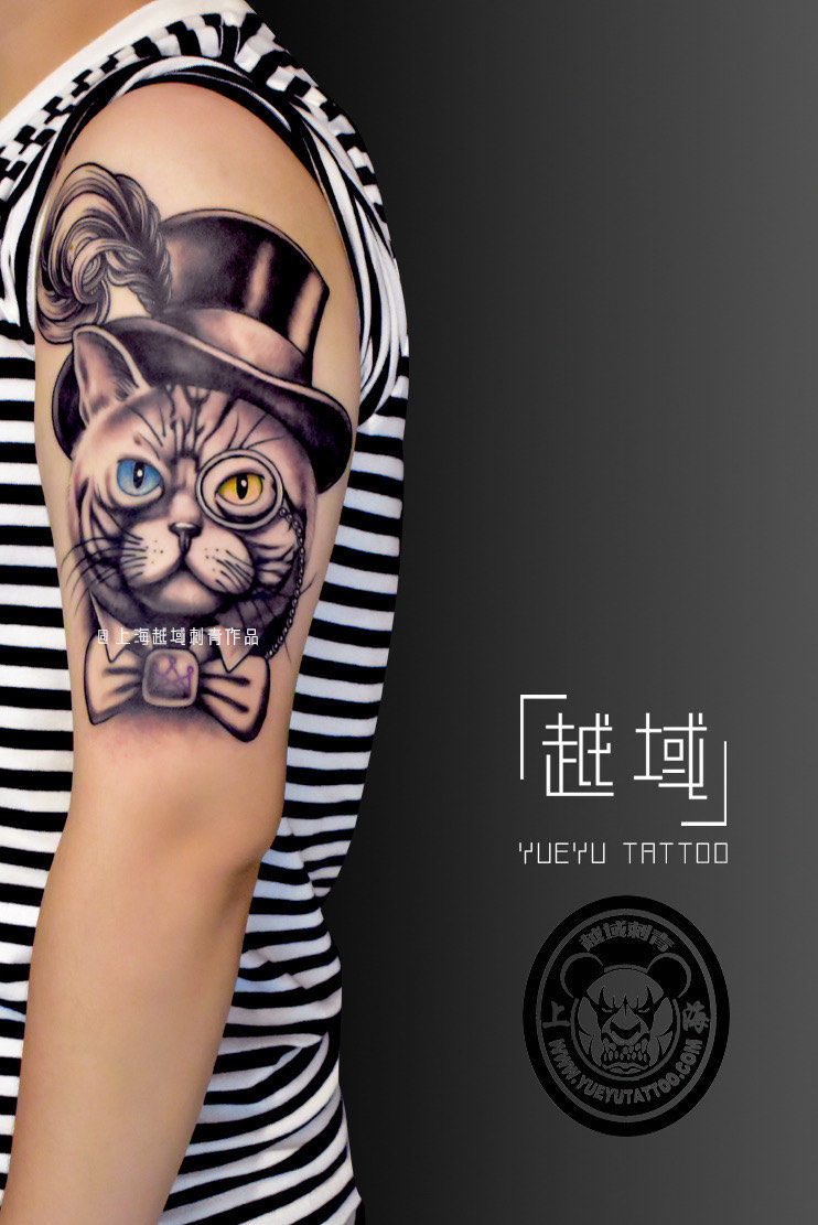 手臂猫咪纹身图案