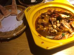 -多嘴肉蟹煲(万达店)