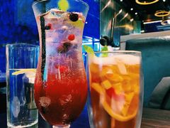 蜜桃哈密瓜水果冰茶-bluefrog蓝蛙(皇庭广场店)