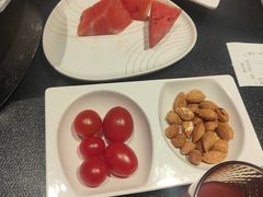 -辣尚瘾·烤鱼·新川菜(牡丹园直营店)