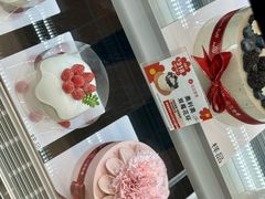 -花花卷卷·鲜食蛋糕(静安久光百货店)