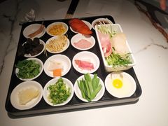 -妈妈故事米线(市府恒隆店)