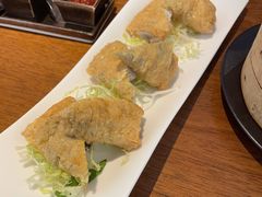 松露白菌鲜虾腐皮卷-红糖(香港嘉里酒店)