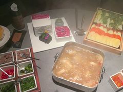 -左庭右院鲜牛肉火锅黑金店(陆家嘴中心店)