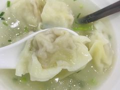 三鲜馄饨-珊珊小笼馆(仙霞路店)