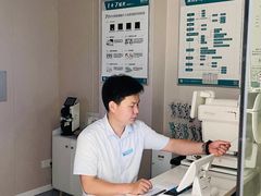-世纪大明眼镜·蔡司战略授权店(汉街店)