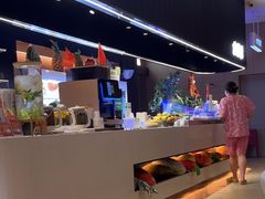 -涨巢·潮玩水疗局