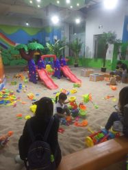 -利奥梦幻主题乐园(爱琴海购物公园店)