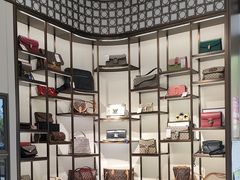 -恒天全球二手奢侈品交流中心·回收·抵押(总店)