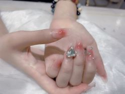 -爱纶美·美甲美睫半永久