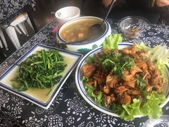 -八两八金·莱芜特色炒鸡(市南漳浦路店)