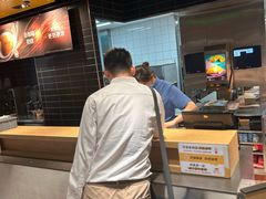-麦当劳(中山公园龙之梦店)