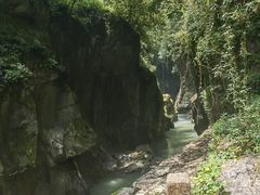 -蝶舞清江·恩施地心谷景区
