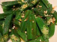馬來盞炒秋葵-美奈小馆·越南料理(中航城君尚购物中心店)