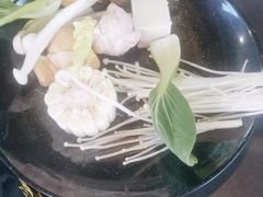 -牛武士寿喜烧·和牛火锅自助(全球首店)