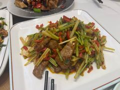 -钟记陕南菜·煎锅鱼(红专南路店)