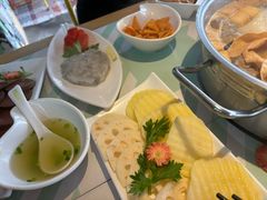-花田煮鲜牛肉火锅(钟楼众汇店)