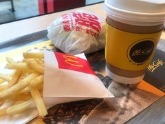 -麦当劳(金山红星美凯龙DT店)