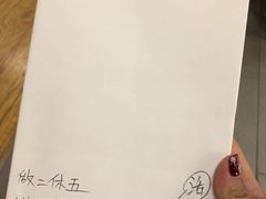 -新华里咖啡书吧(新华书店小寨店)